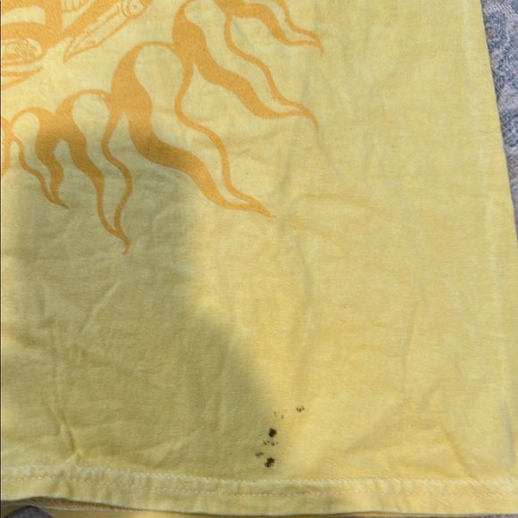 NWOT Yellow Sublime Graphic T-Shirt sz m - Picture 3 of 5